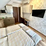 See Vendeghaz - Siofok Bed & Breakfast Siofok