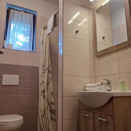 Panzió - Bed and breakfast