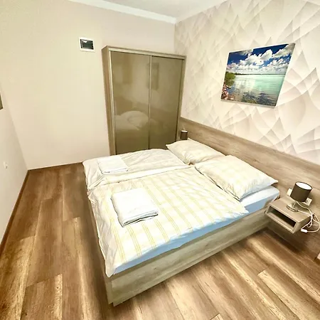 Bed and breakfast Panzió -