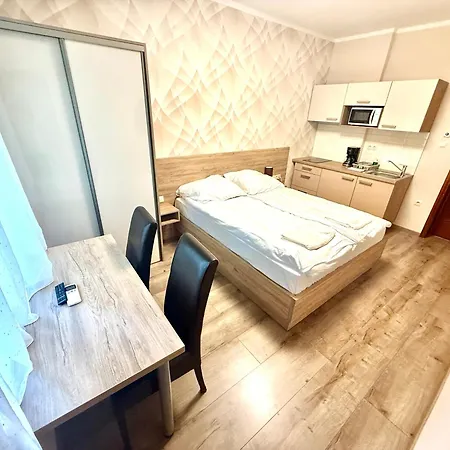 - Bed and breakfast Siófok