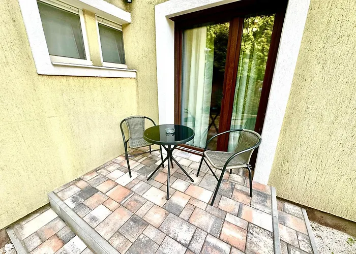 לינה וארוחת בוקר Vendeghaz - 3*