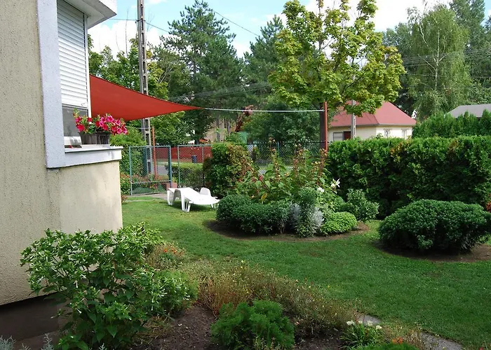 Vendeghaz - לינה וארוחת בוקר 3*