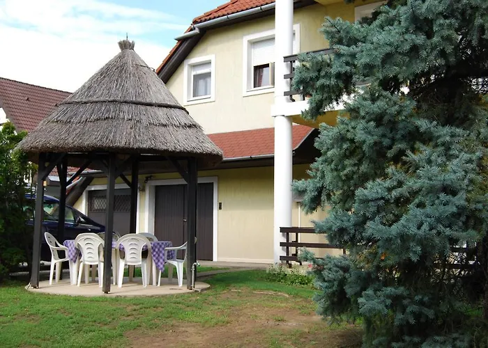 Vendeghaz - Bed and Breakfast Σίοφοκ